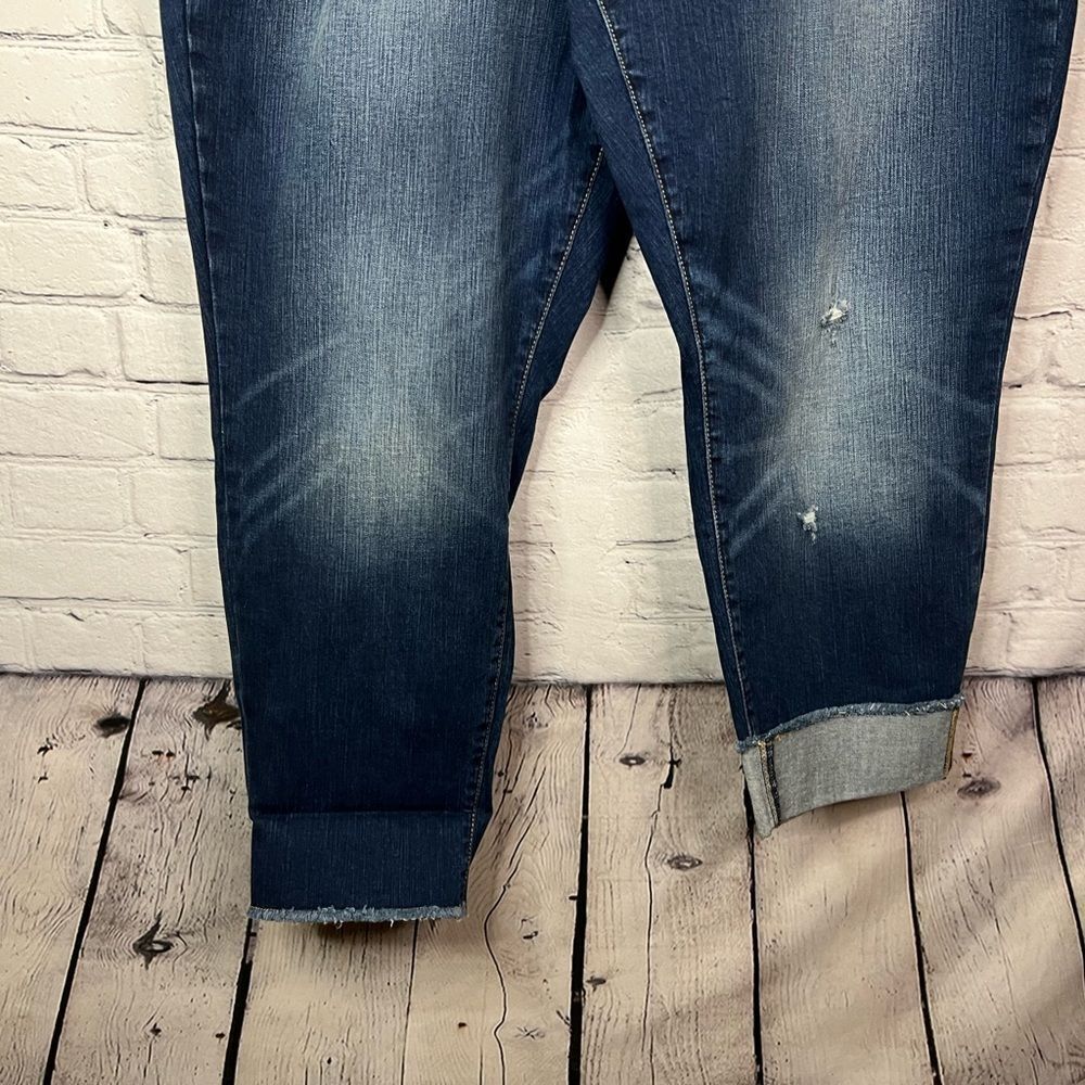 Torrid Plus-Size Crop Boyfriend Straight Vintage Stretch Mid-Rise Jean size 20R - Picture 5 of 9